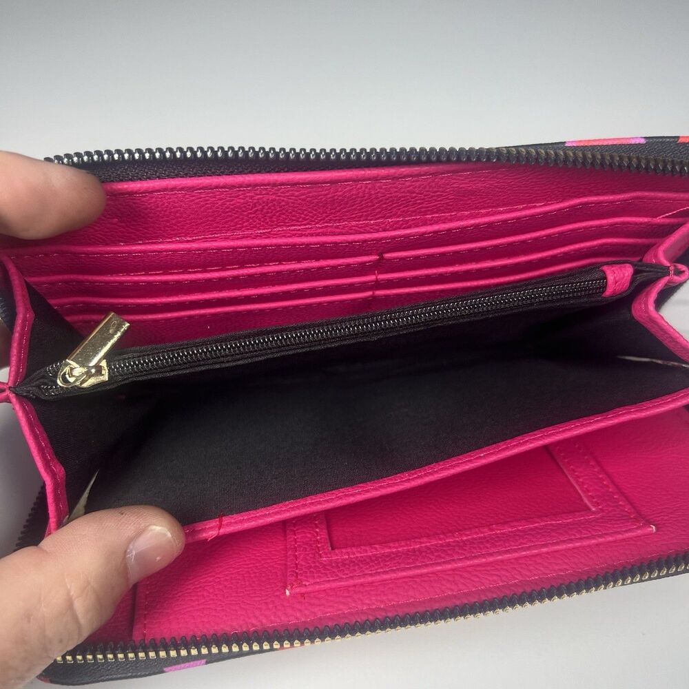 Betsy Johnson Wallet Clutch Purse Lips Saffiano Pink Red Black Zippered NEW NWT - Picture 8 of 11